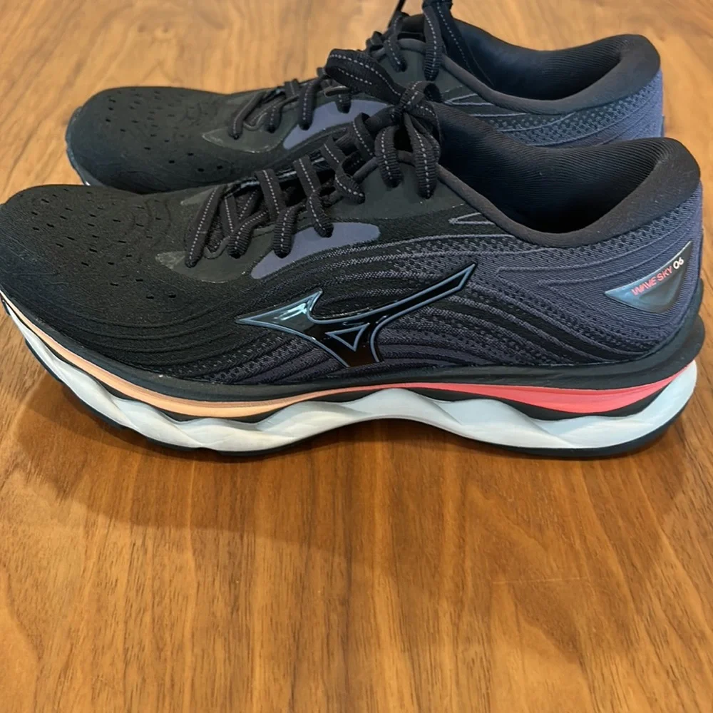 Mizuno wave sky women’s sneakers size 8 - Picture 4 of 5